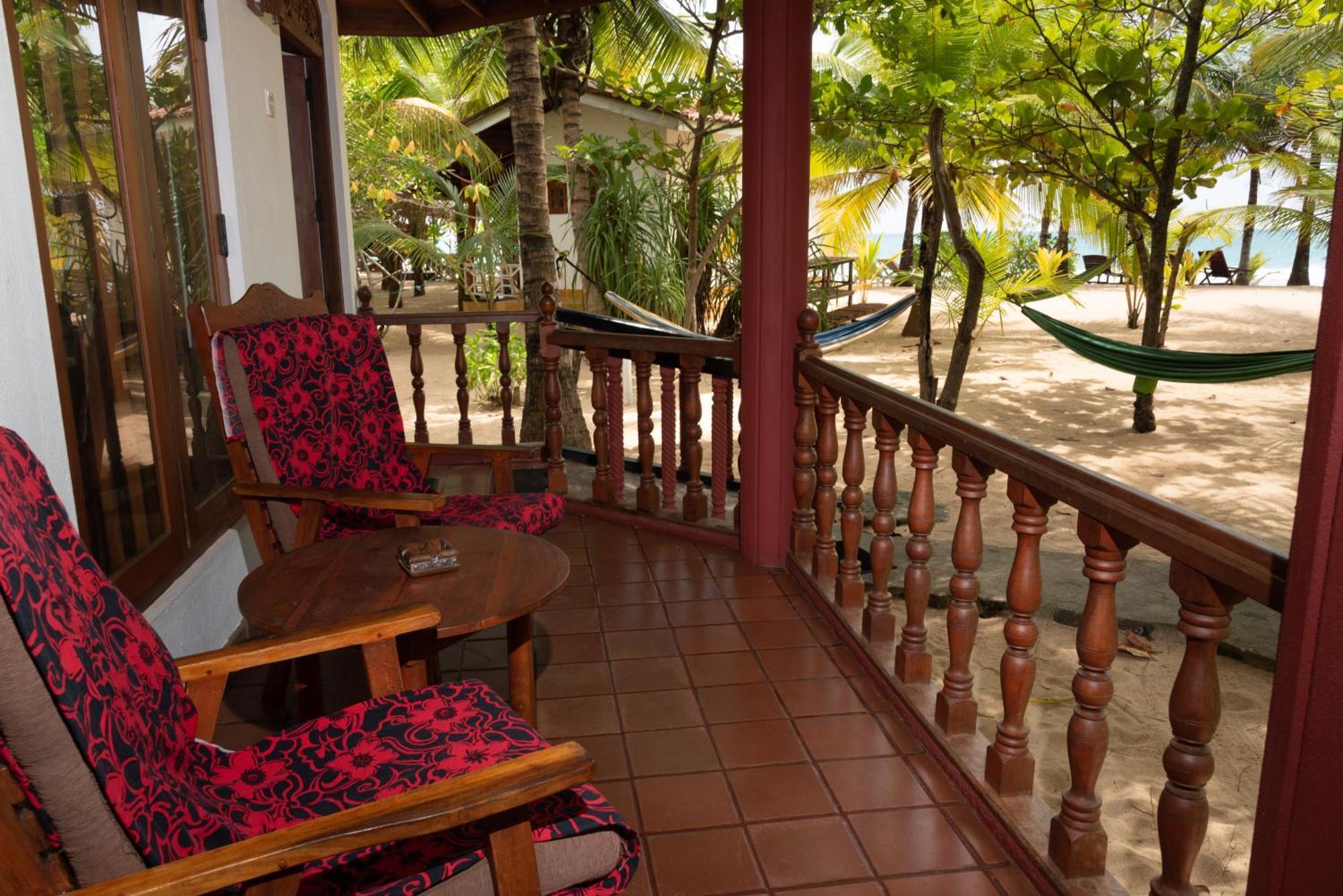 Patini Bungalows - Beach Garden Tangalle Kültér fotó